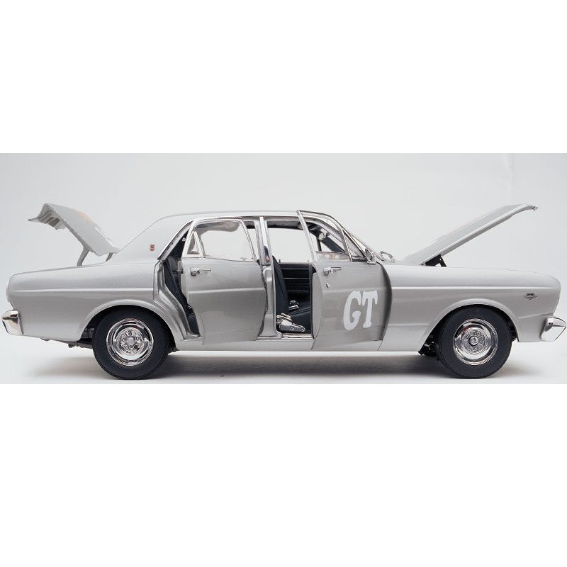 Classic Carlectables 18071 – 1/18 Ford XR Falcon GT Silver Promotional Car Die-cast Model Replica