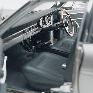 Classic Carlectables 18071 – 1/18 Ford XR Falcon GT Silver Promotional Car Die-cast Model Replica