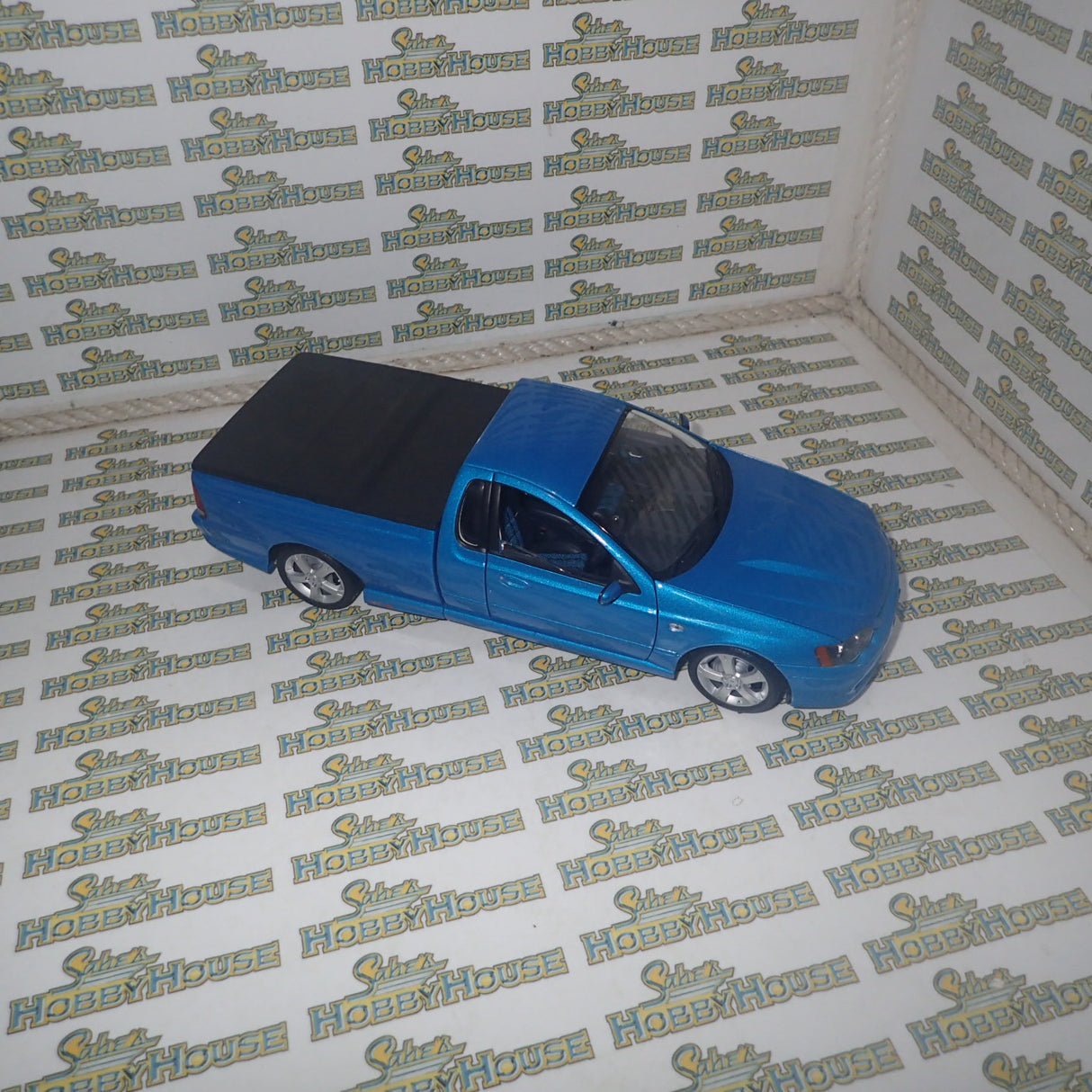 Classic Carlectables 18080 – 1/18 Scale BA XR8 Ute Blueprint