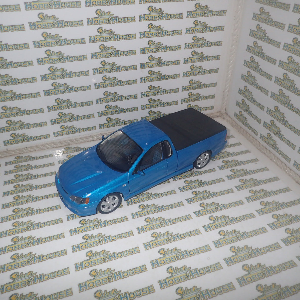 Classic Carlectables 18080 – 1/18 Scale BA XR8 Ute Blueprint