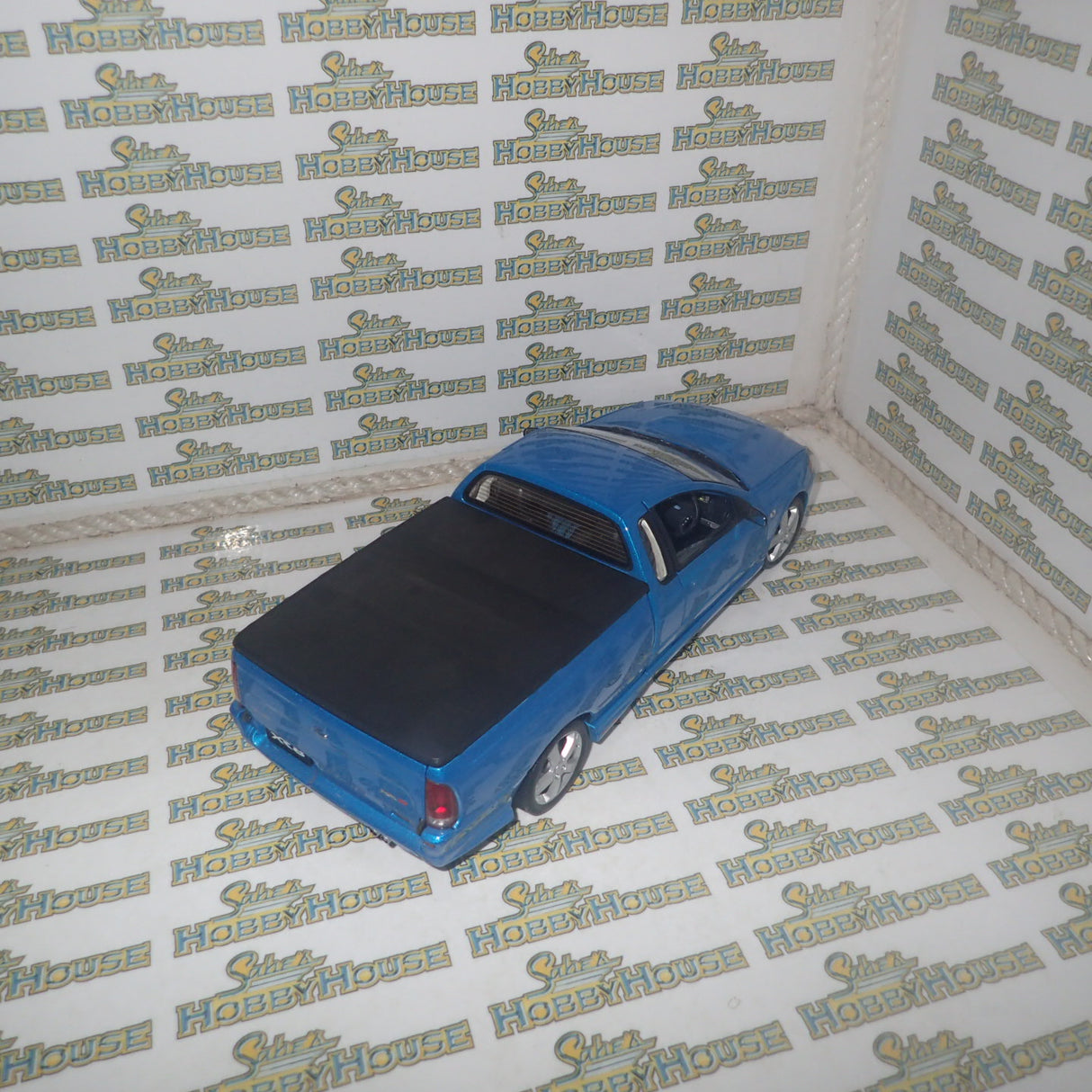 Classic Carlectables 18080 – 1/18 Scale BA XR8 Ute Blueprint