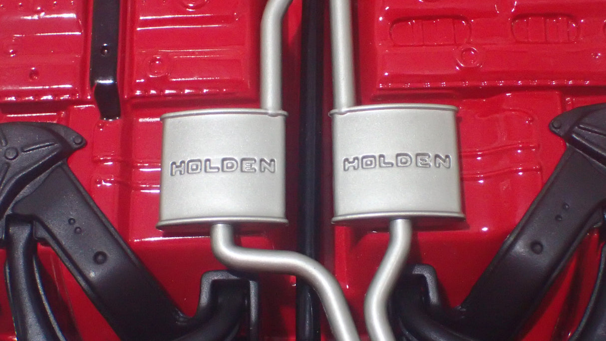 Classic Carlectables 18125 - Resale 1/18 VY SS Ute Holden Stormriders