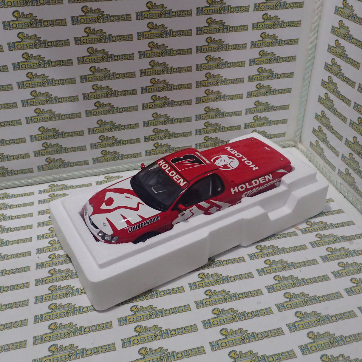 Classic Carlectables 18125 - Resale 1/18 VY SS Ute Holden Stormriders