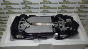 Classic Carlectables 18221 - 1/18 Scale Holden Efijy Diecast Model Replica