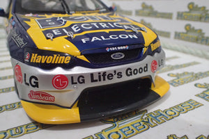 Classic Carlectables 18273 - 1:18 Ford BA Falcon 2006 Triple Eight Race Engineering Lowndes/Wincup Bathurst 1000