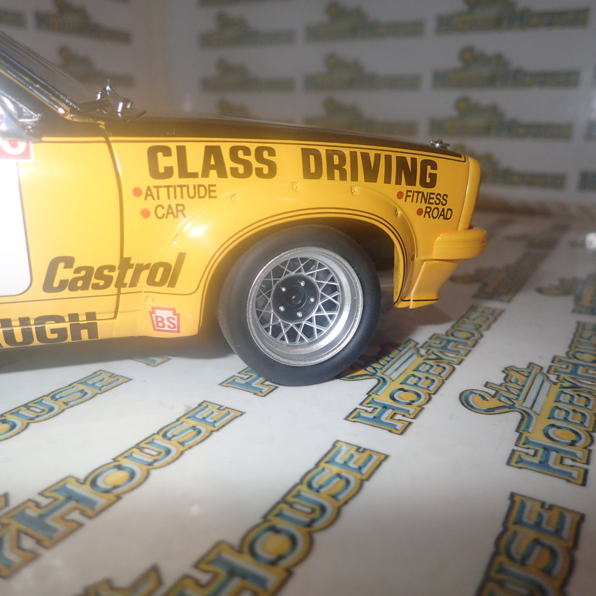 Classic Carlectables 18307 - 1/18 Scale Holden L34 Torana 1975 Bathurst Winner