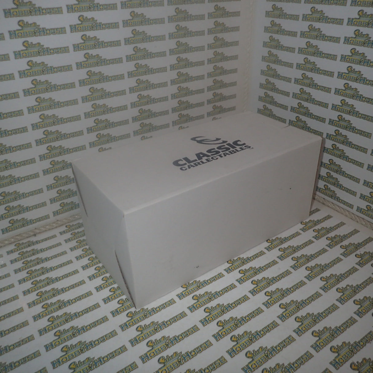 Classic Carlectables 18307 - 1/18 Scale Holden L34 Torana 1975 Bathurst Winner