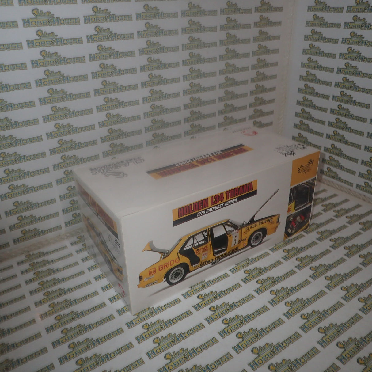 Classic Carlectables 18307 - 1/18 Scale Holden L34 Torana 1975 Bathurst Winner