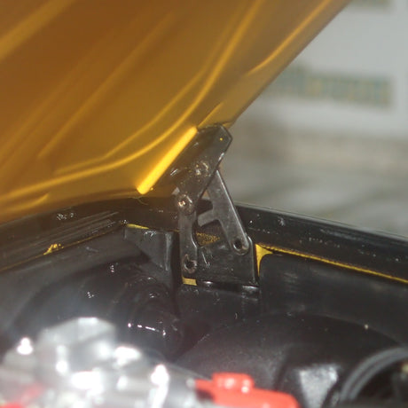 Classic Carlectables 18307 - 1/18 Scale Holden L34 Torana 1975 Bathurst Winner