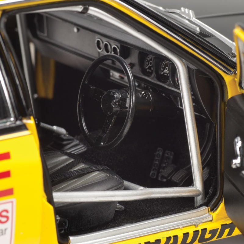 Classic Carlectables 18307 - 1/18 Scale Holden L34 Torana 1975 Bathurst Winner