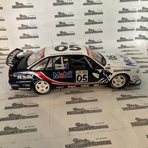 Classic Carlectables 18313 - 1/18 Scale HRT Peter Brock Mark Skaife VS Commodore 1997 Bathurst Pole Position
