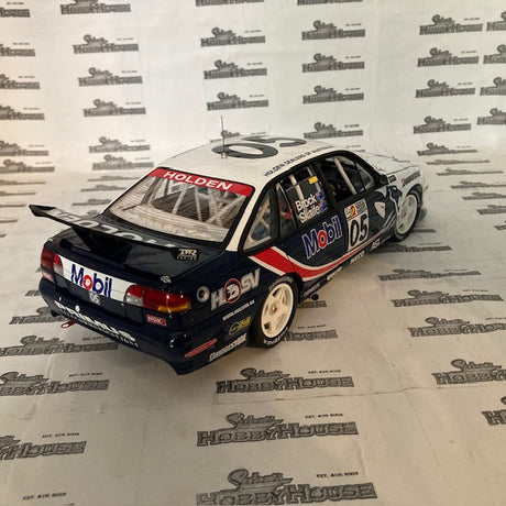 Classic Carlectables 18313 - 1/18 Scale HRT Peter Brock Mark Skaife VS Commodore 1997 Bathurst Pole Position