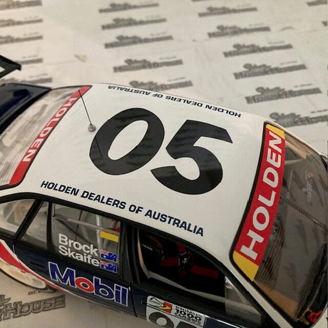 Classic Carlectables 18313 - 1/18 Scale HRT Peter Brock Mark Skaife VS Commodore 1997 Bathurst Pole Position