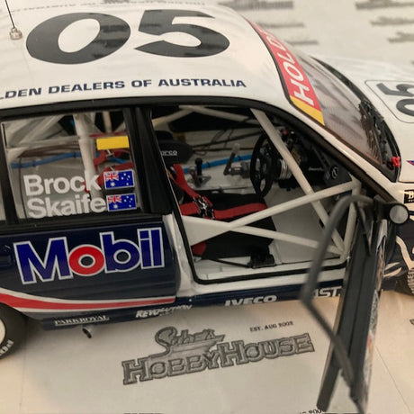 Classic Carlectables 18313 - 1/18 Scale HRT Peter Brock Mark Skaife VS Commodore 1997 Bathurst Pole Position