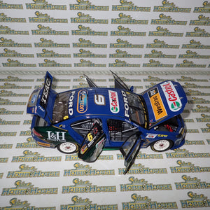 Classic Carlectables 18418 - 1:18 Ford FG Falcon 2009 Ford Performance Racing Winterbottom/Richards Bathurst 1000