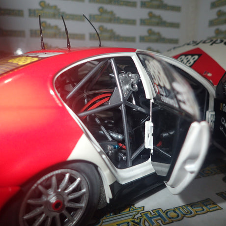 Classic Carlectables 18513 - 1/18 Scale Holden VE Commodore 2012 TeamVodafone Lowndes/Luff Bathurst 50th Retrospective