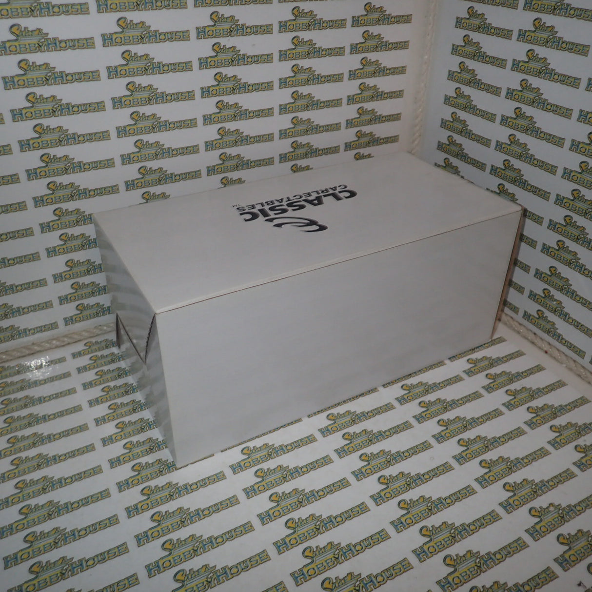 Classic Carlectables 18513 - 1/18 Scale Holden VE Commodore 2012 TeamVodafone Lowndes/Luff Bathurst 50th Retrospective