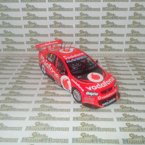 CLASSIC CARLECTABLES 18517 – 1/18 Holden VE Commodore 2012 TeamVodafone Whincup/Dumbrell Bathurst 1000 Winner