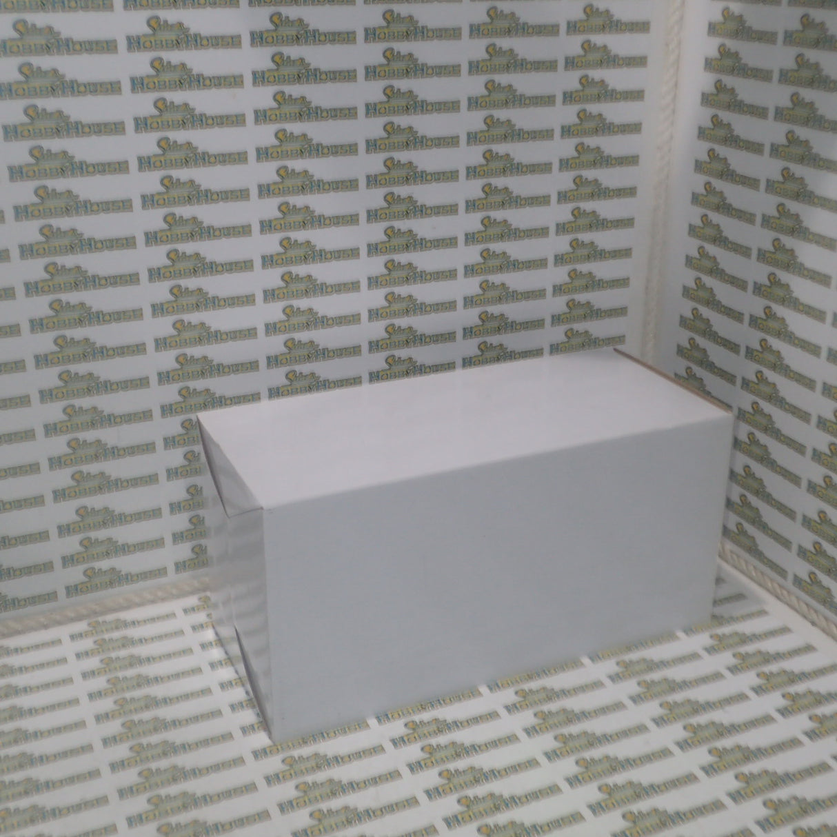 CLASSIC CARLECTABLES 18517 – 1/18 Holden VE Commodore 2012 TeamVodafone Whincup/Dumbrell Bathurst 1000 Winner