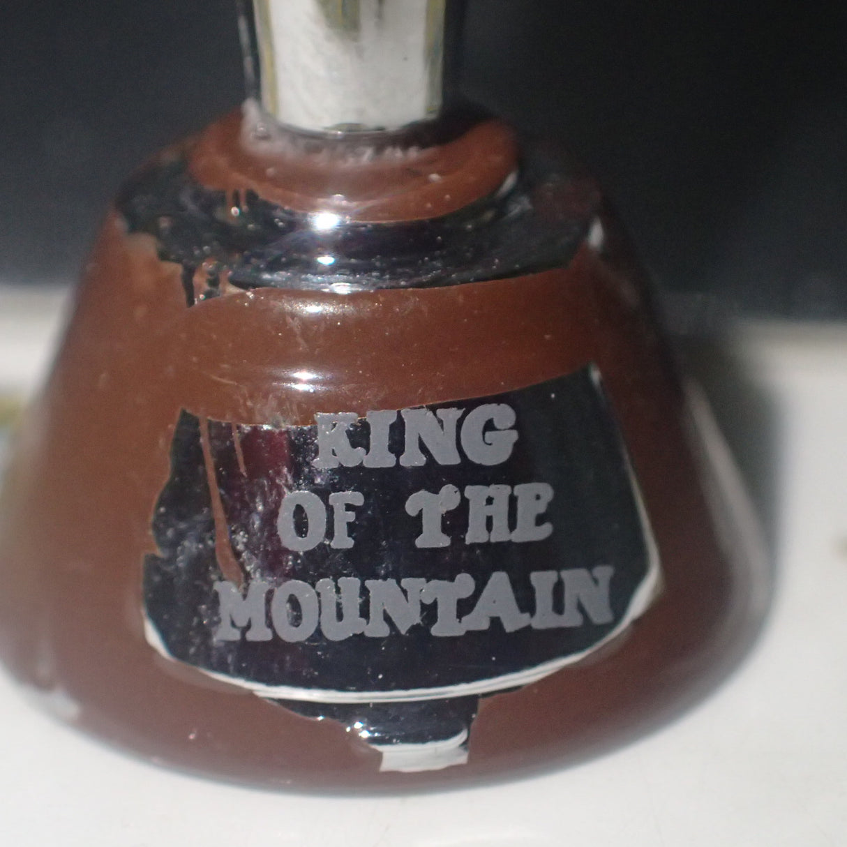 CLASSIC CARLECTABLES 18517 – 1/18 Holden VE Commodore 2012 TeamVodafone Whincup/Dumbrell Bathurst 1000 Winner