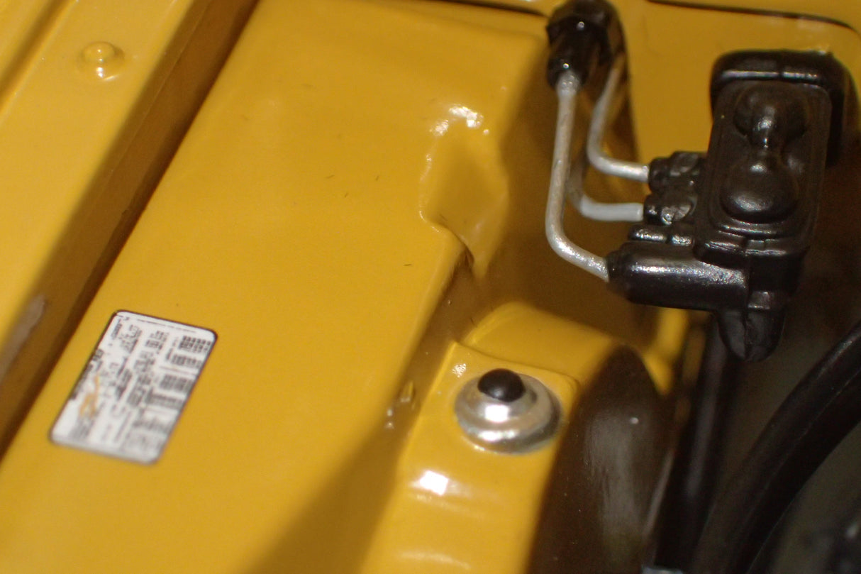 Classic Carlectables 18524 - 1:18 Chrysler VH Valiant E38 R/T Charger Hot Mustard "Small Tank" Die-cast Replica