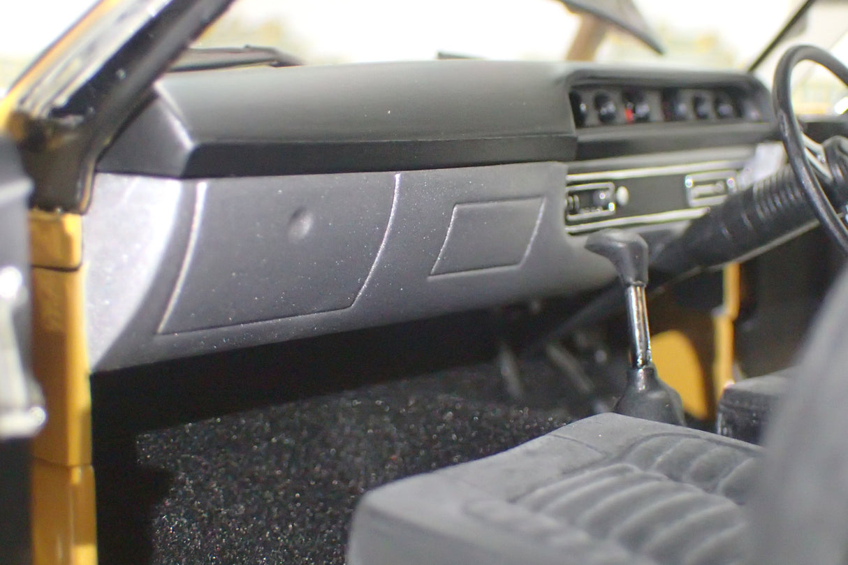 Classic Carlectables 18524 - 1:18 Chrysler VH Valiant E38 R/T Charger Hot Mustard "Small Tank" Die-cast Replica