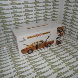Classic Carlectables 18524 - 1:18 Chrysler VH Valiant E38 R/T Charger Hot Mustard "Small Tank" Die-cast Replica