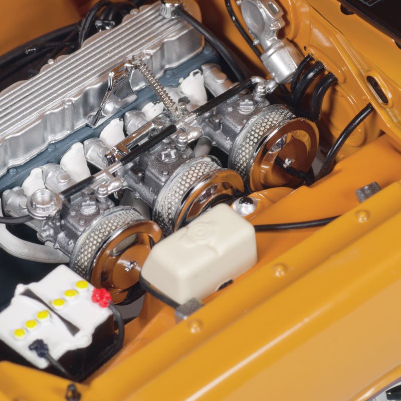 Classic Carlectables 18524 - 1:18 Chrysler VH Valiant E38 R/T Charger Hot Mustard "Small Tank" Die-cast Replica