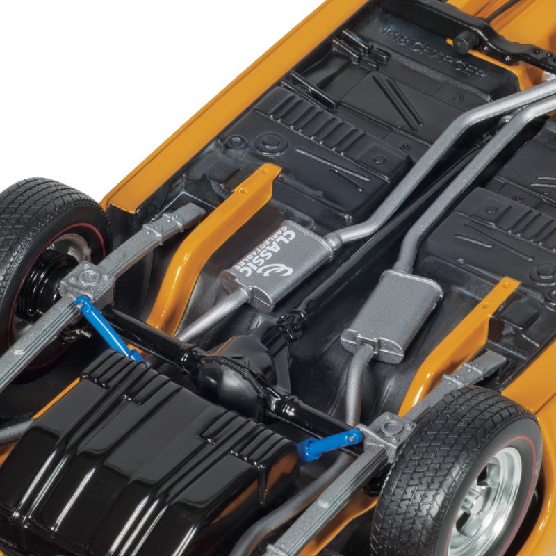 Classic Carlectables 18524 - 1:18 Chrysler VH Valiant E38 R/T Charger Hot Mustard "Small Tank" Die-cast Replica