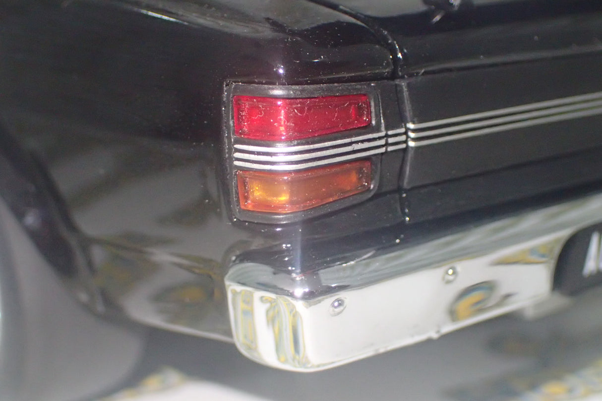 CLASSIC CARLECTABLES 18529 - 1:18 SCALE FORD GT-HO SUPER FALCON GLOSS BLACK DIECAST REPLICA