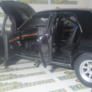 CLASSIC CARLECTABLES 18529 - 1:18 SCALE FORD GT-HO SUPER FALCON GLOSS BLACK DIECAST REPLICA