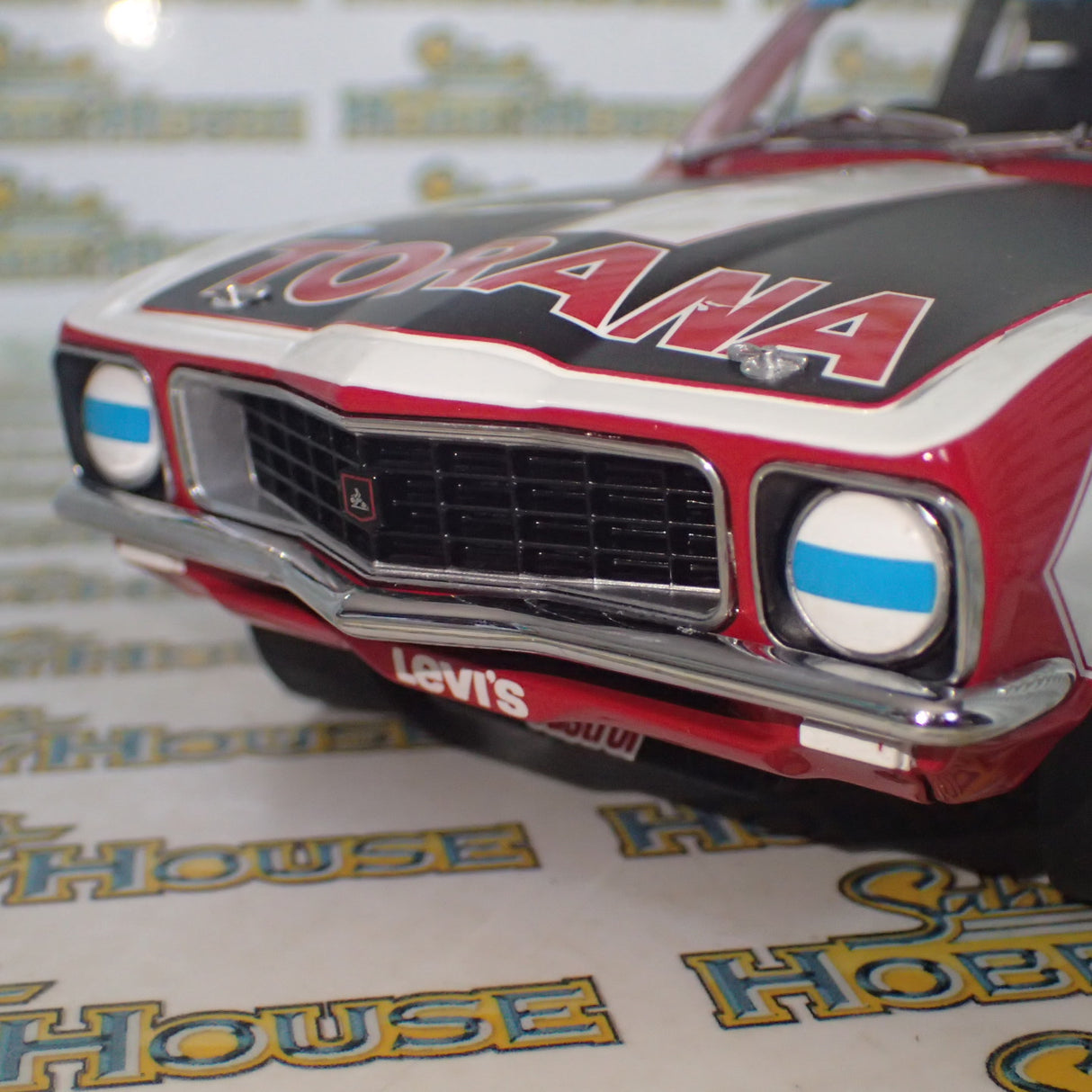 Classic Carlectables 18585 - 1/18 Holden LJ Torana GTR XU-1 1973 ATCC 2nd Place