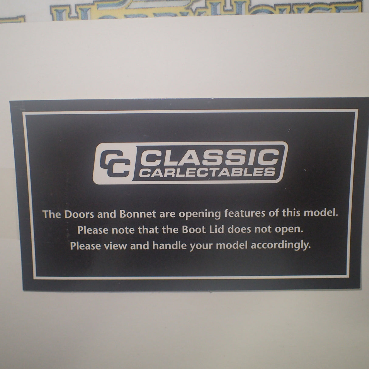 Classic Carlectables 18588 - 1:18 Jamie Whincup's 2008 Red Dust Darwin Livery Team Vodefone Ford BF Falcon