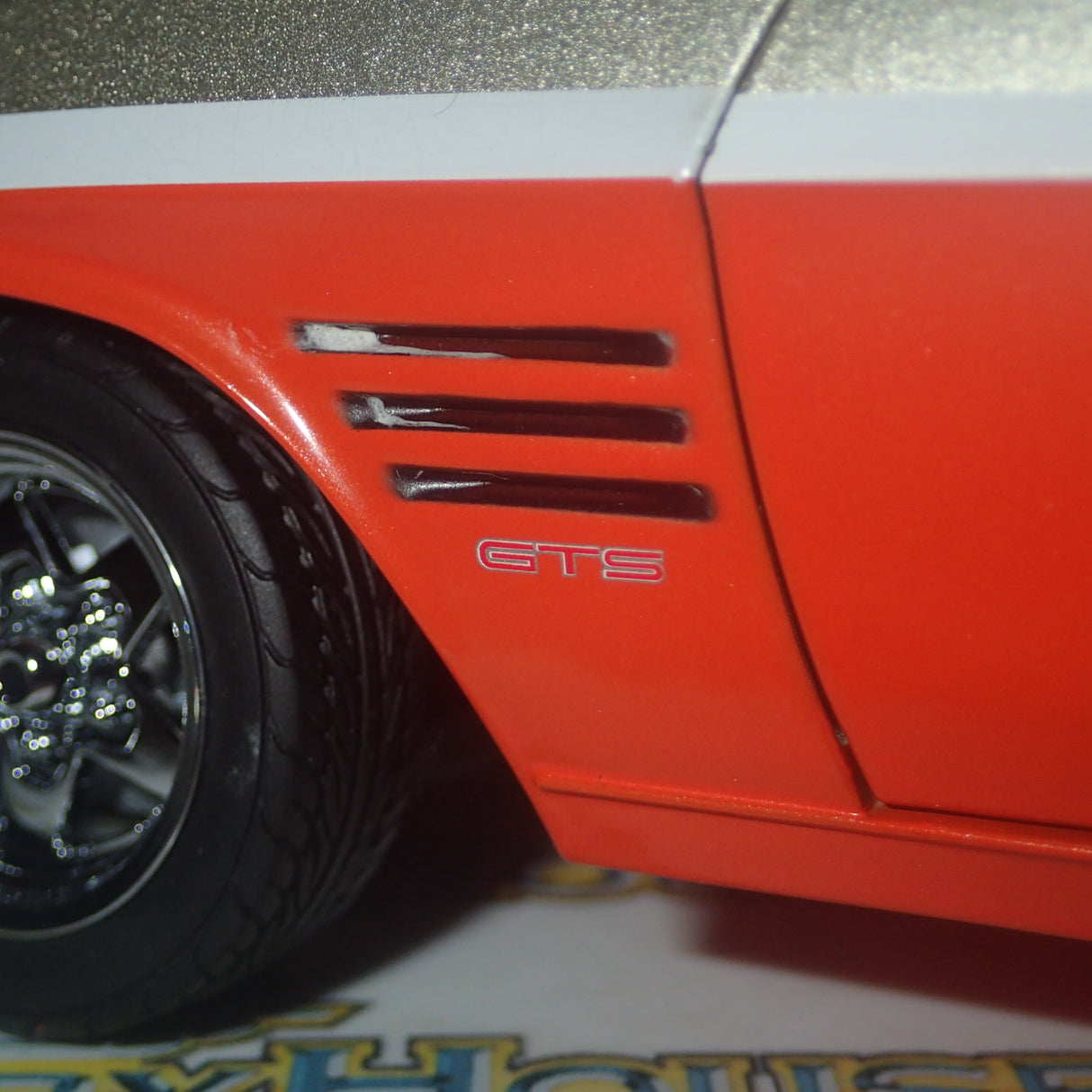 Classic Carlectables 18592 - 1/18 Scale Holden HQ Monaro GTS Custom Orange Tang