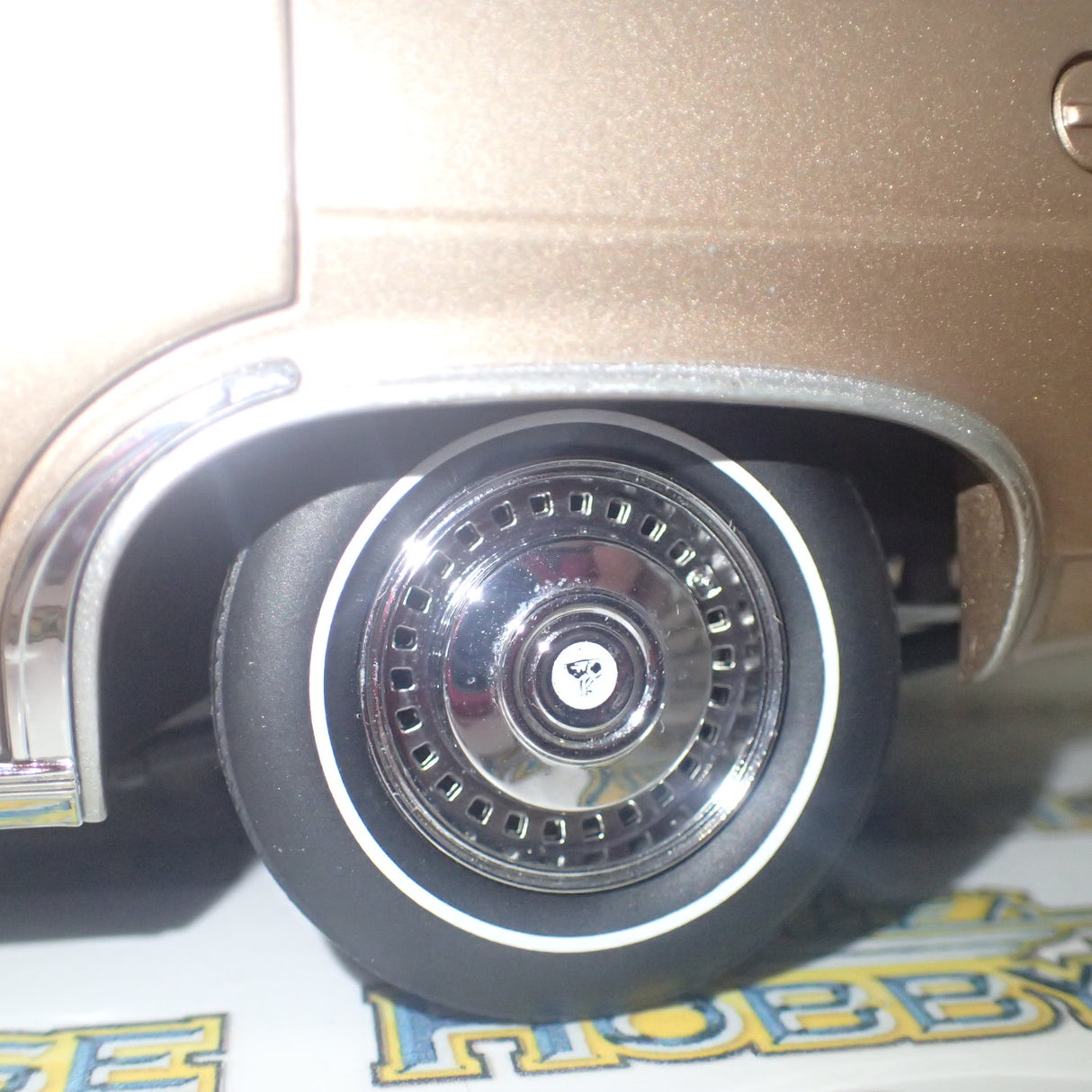 Classic Carlectables - 1/18 Scale - 18605 Holden HR Premier in Landale Gold Metallic Diecast Scale Model Replica