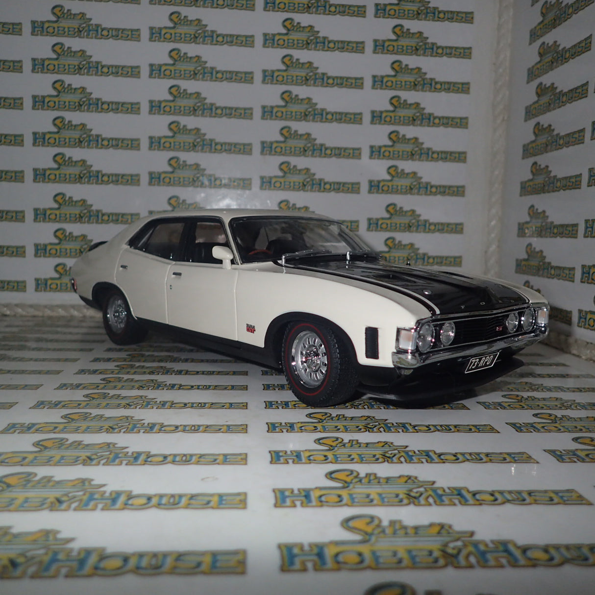 Classic Carlectables 18615 - 1/18 Scale Ford XA Falcon RPO83 Sedan Polar White Diecast Model Replica