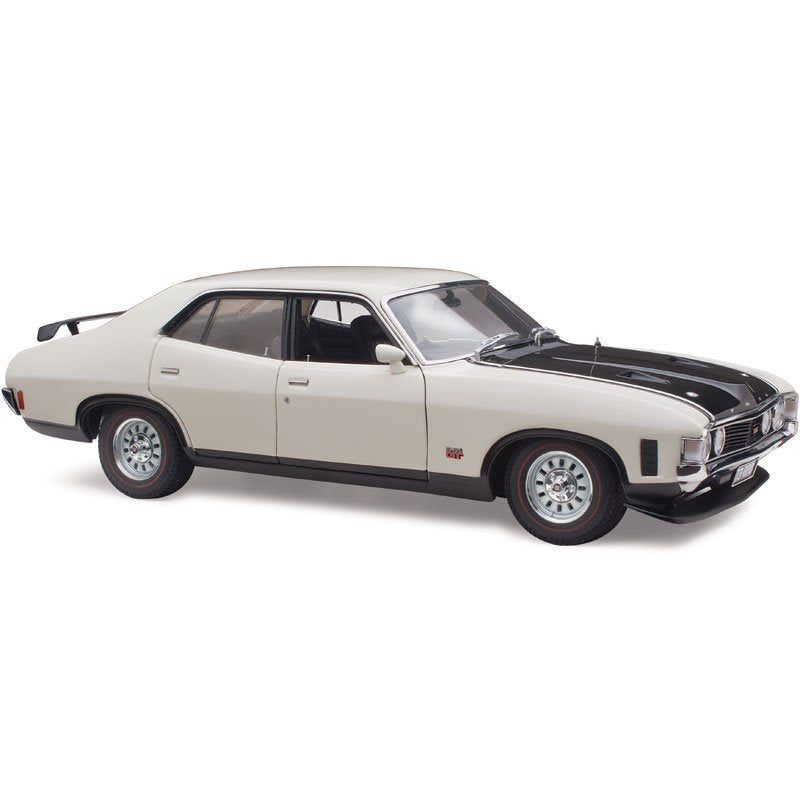 Classic Carlectables 18615 - 1/18 Scale Ford XA Falcon RPO83 Sedan Polar White Diecast Model Replica