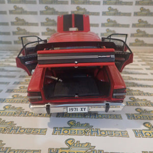 Classic Carlectables 18636 - 1/18 Scale - Retro Ford XY Falcon GT-HO Phase III 'Wide Boots' Diecast Model Replica