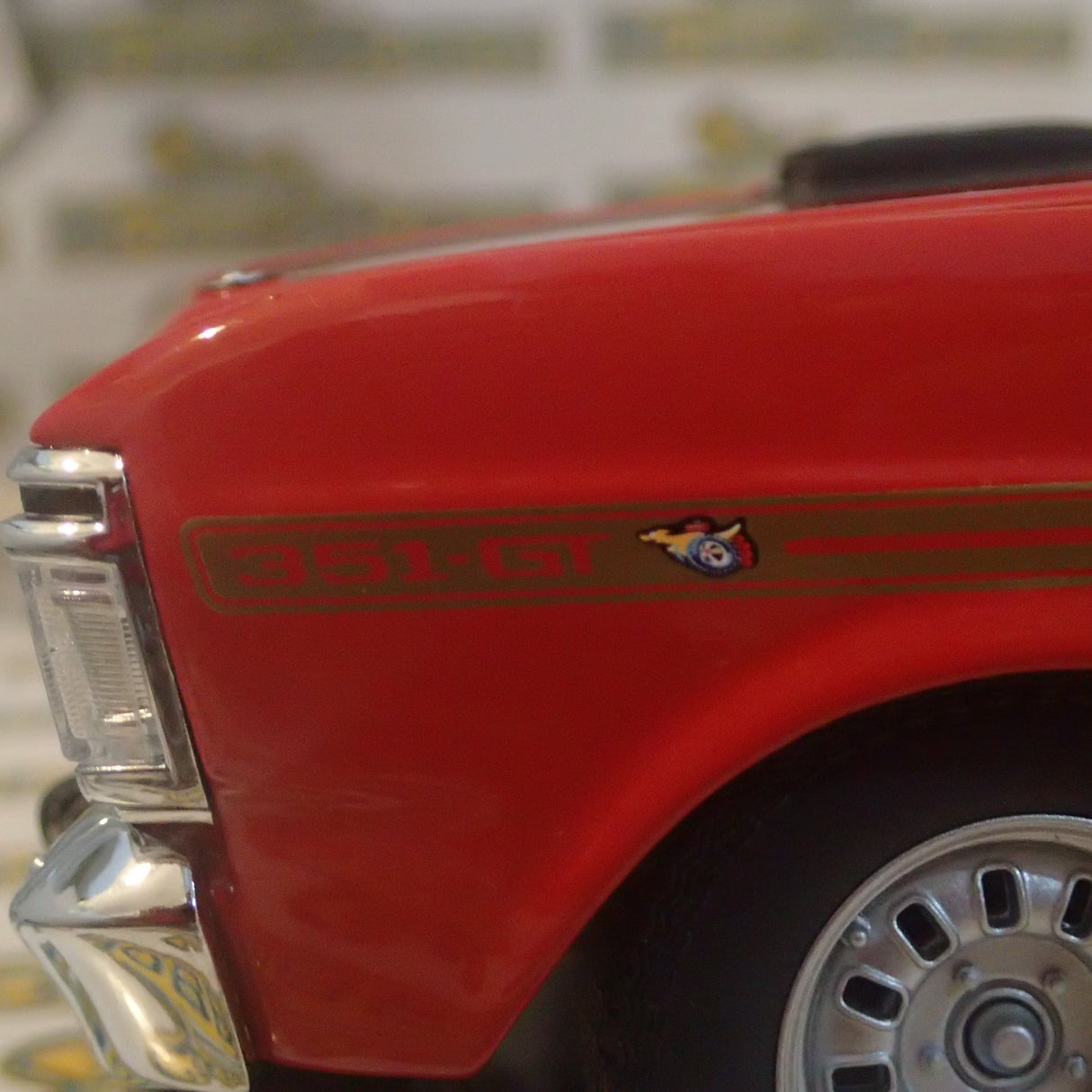 Classic Carlectables 18636 - 1/18 Scale - Retro Ford XY Falcon GT-HO Phase III 'Wide Boots' Diecast Model Replica