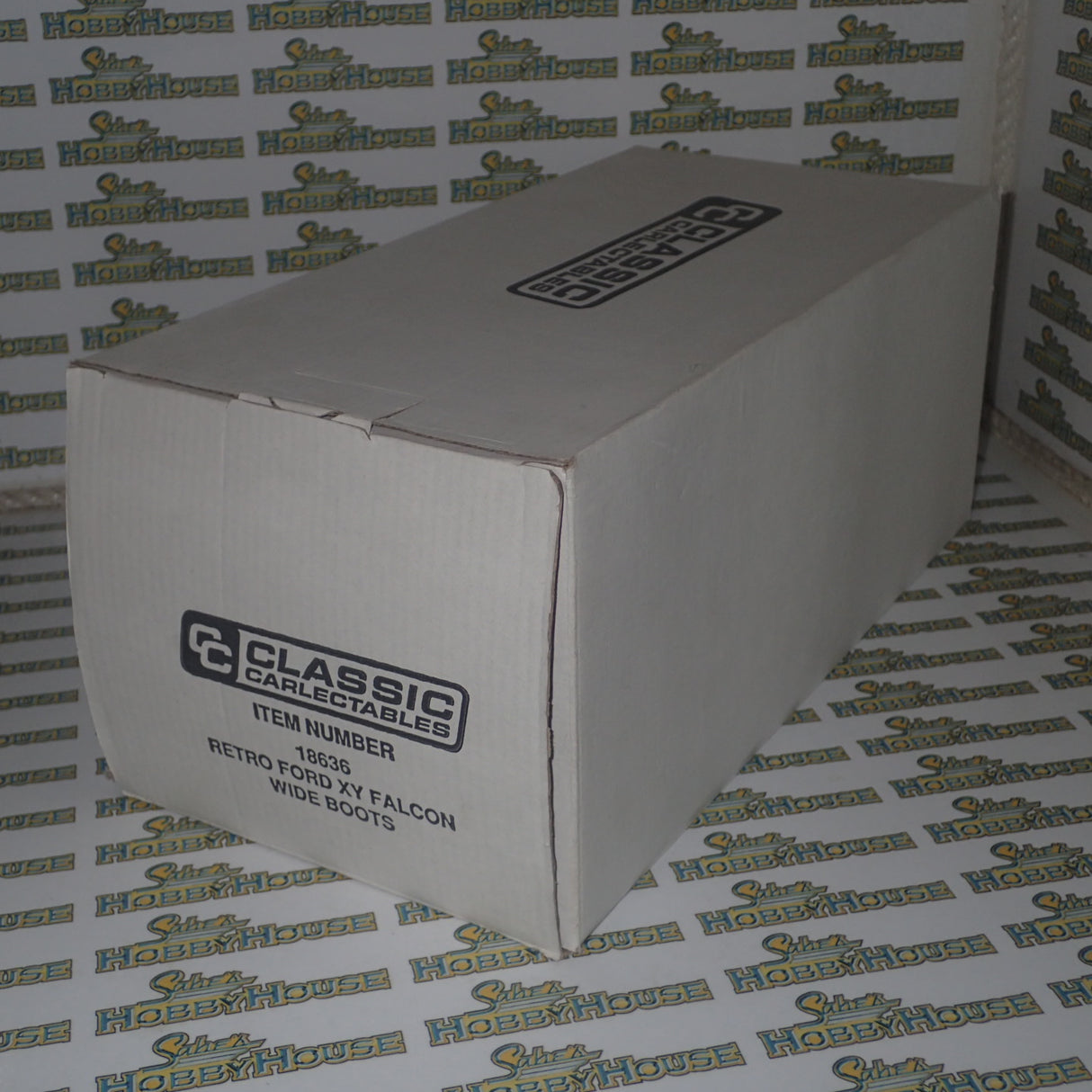 Classic Carlectables 18636 - 1/18 Scale - Retro Ford XY Falcon GT-HO Phase III 'Wide Boots' Diecast Model Replica