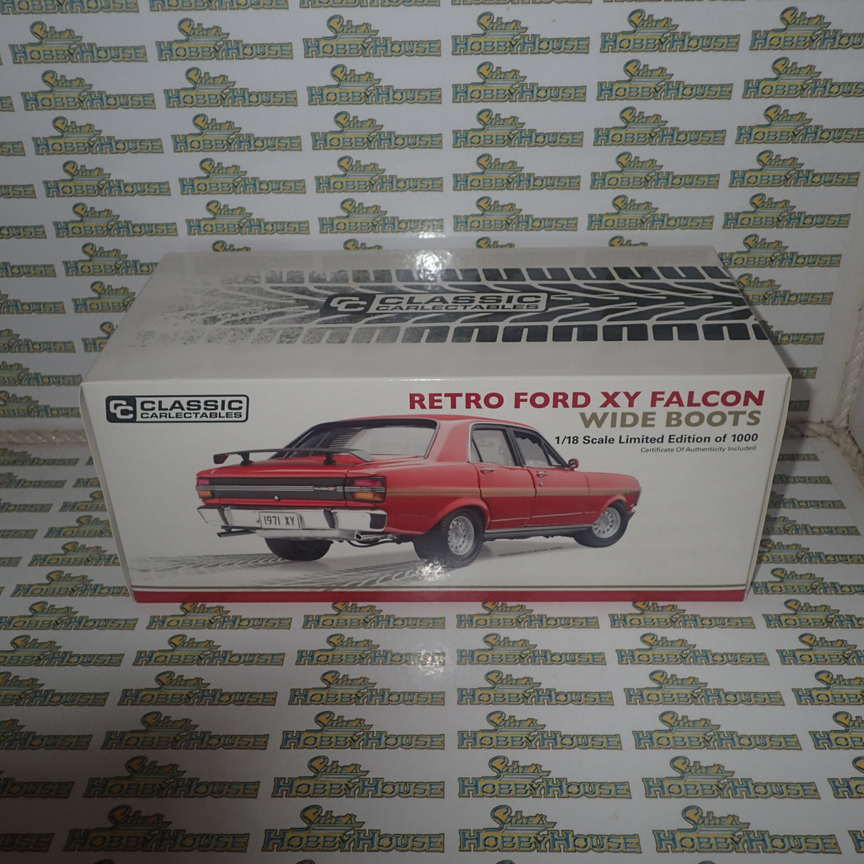 Classic Carlectables 18636 - 1/18 Scale - Retro Ford XY Falcon GT-HO Phase III 'Wide Boots' Diecast Model Replica