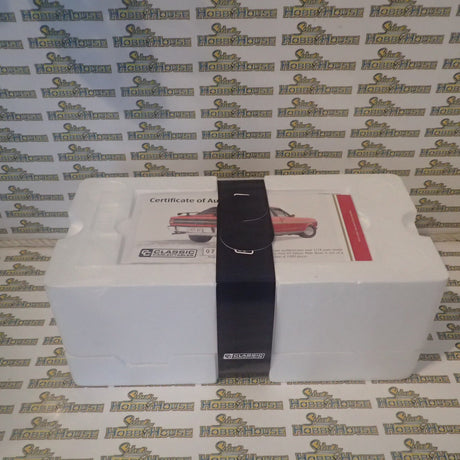 Classic Carlectables 18636 - 1/18 Scale - Retro Ford XY Falcon GT-HO Phase III 'Wide Boots' Diecast Model Replica