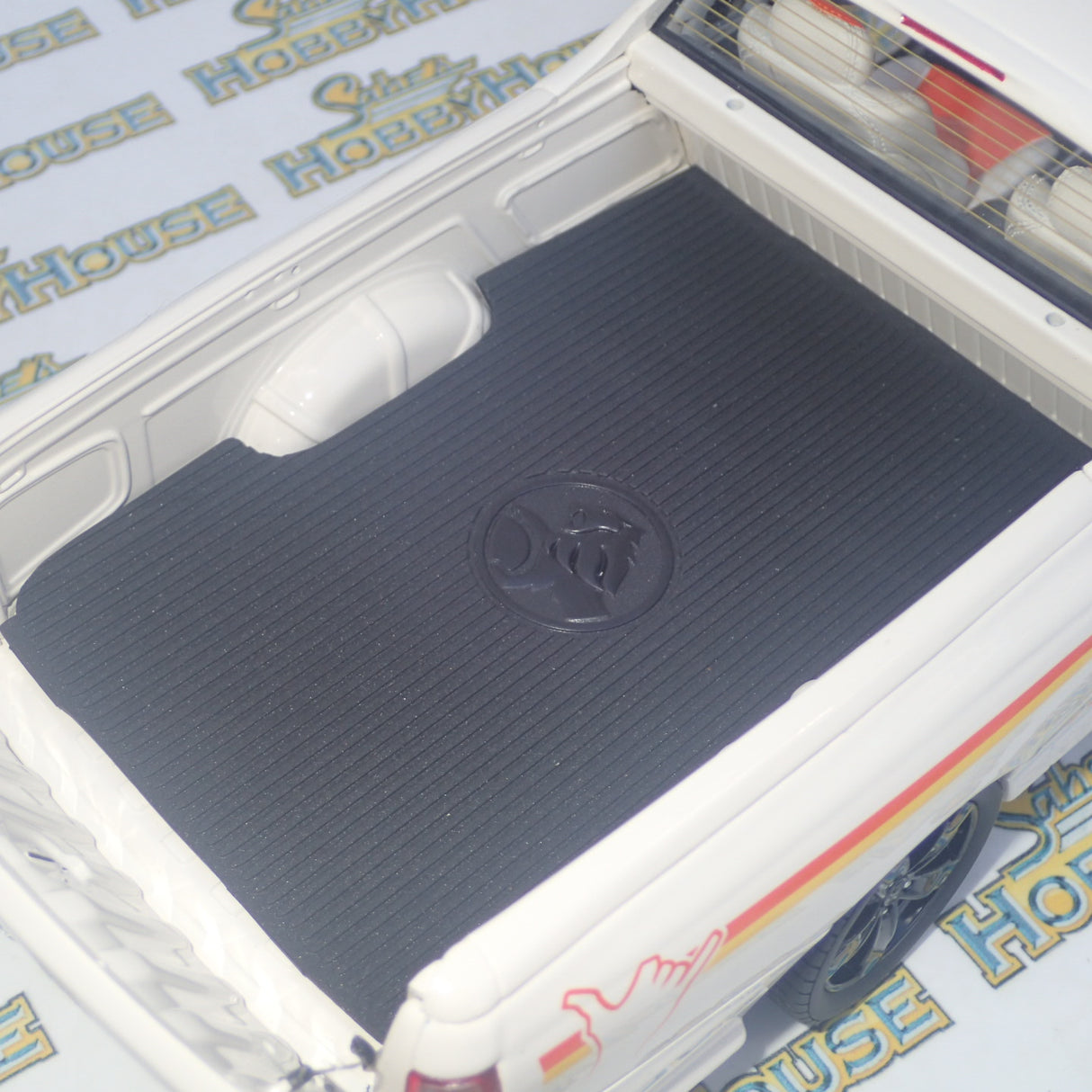 Classic Carlectables 18666 - 1/18 Scale Custom Ute "STOKED" Diecast Scale Model Replica