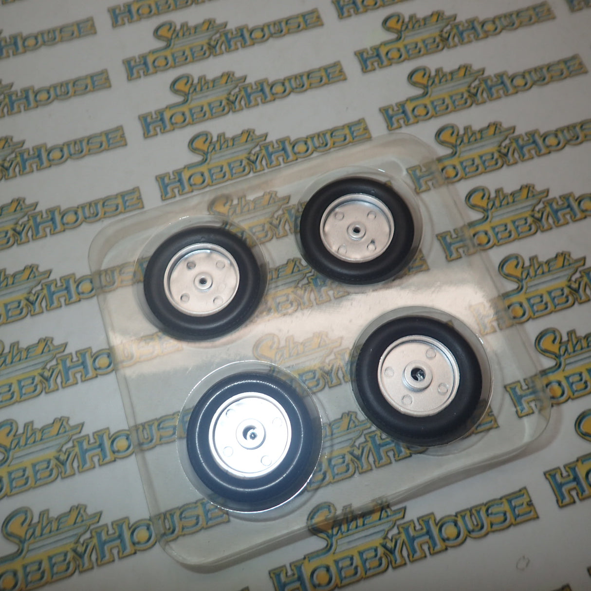 GMP 18825 - 1/18 Scale Rallye Wheel and Tire Pack