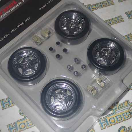 GMP 18828 – 1/18 Scale – Street Fighter Performance Wheel and Tire Set