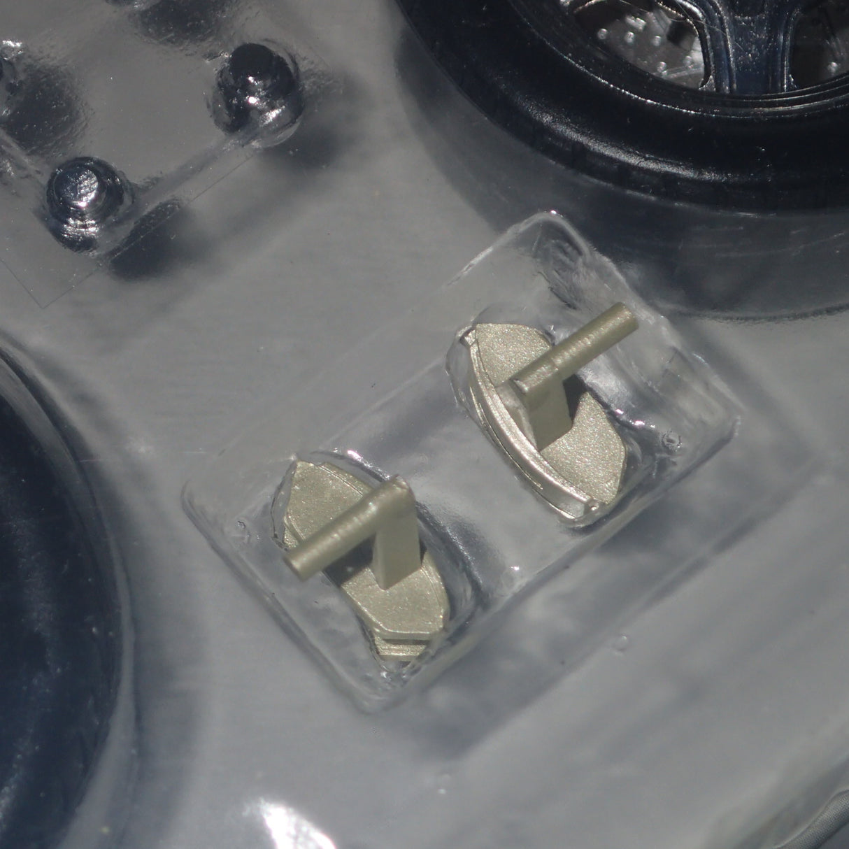 GMP 18828 – 1/18 Scale – Street Fighter Performance Wheel and Tire Set