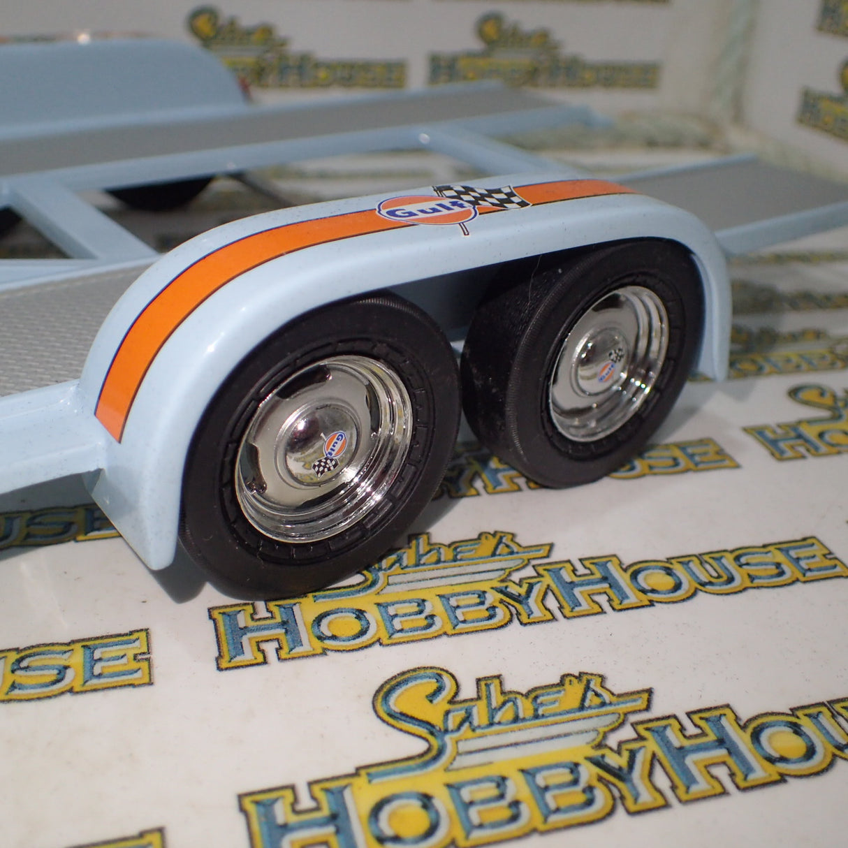GMP 18835 - 1/18 Scale GULF TANDEM CAR TRAILER