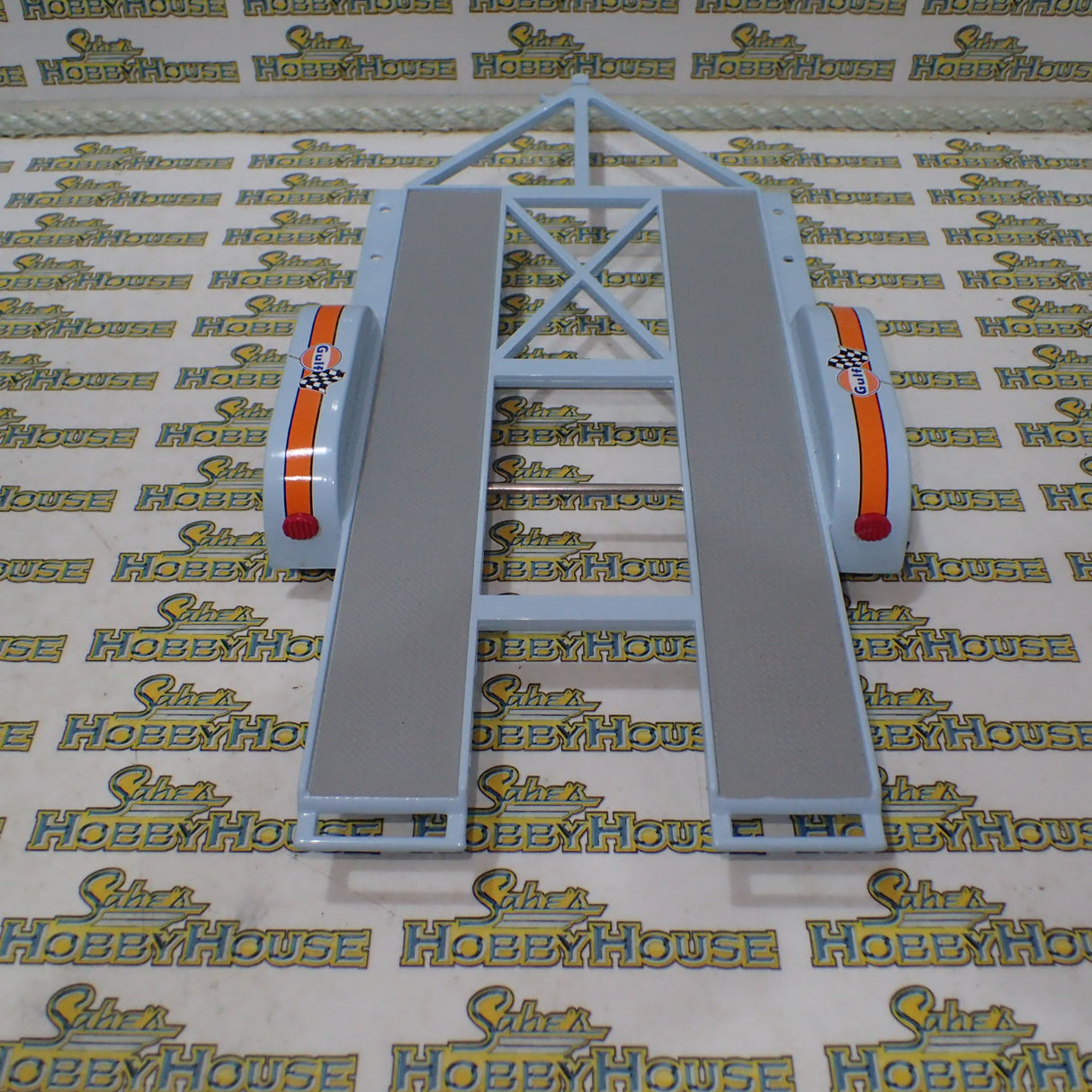 GMP 18835 - 1/18 Scale GULF TANDEM CAR TRAILER