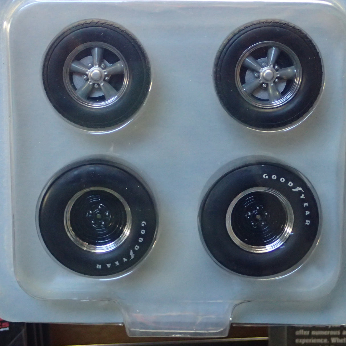 GMP-18856 1/18 Scale Drag Wheel & Tyre Set