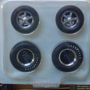 GMP-18856 1/18 Scale Drag Wheel & Tyre Set